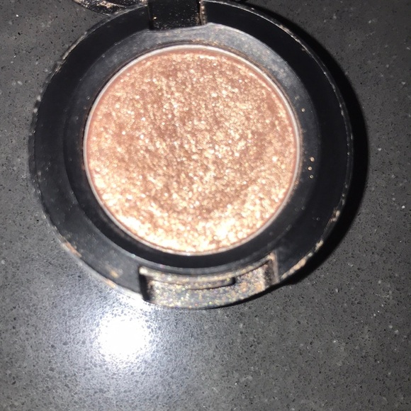 MAC EYESHADOW HONEY LUST LUSTRE - Picture 2 of 3